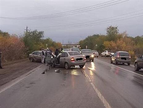 Автомобилист без водительских прав устроил ДТП с тремя машинами в Самарской области