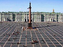 Петербургский Книжный салон на Дворцовой площади