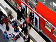 Пассажир поезда обсыпал расистскими оскорблениями двух украинок в Европе