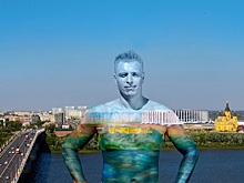 Мастер боди-арта Екатерина Варлашкина расписывает нижегородцев под знаковые городские пейзажи