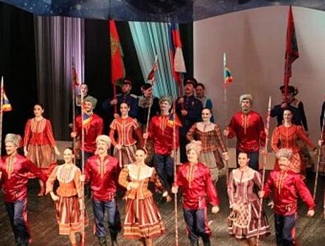 Танцы и песни: казаки расскажут о себе
