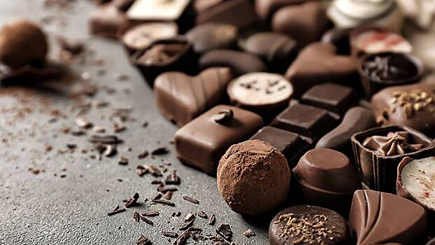 Нарколог Шуров объяснил, могут ли алкогольные конфеты сформировать зависимость