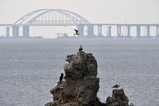 СМИ сообщают о гибели людей на Крымском мосту