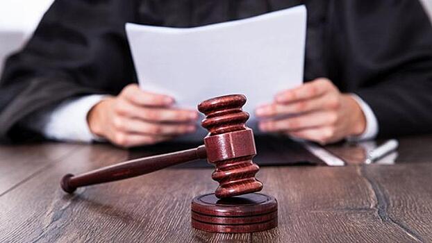 Суд взыскал 80 тысяч с супруги Полицеймако в пользу писателя Лаврова