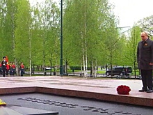 Путин возложил цветы к Могиле Неизвестного Солдата