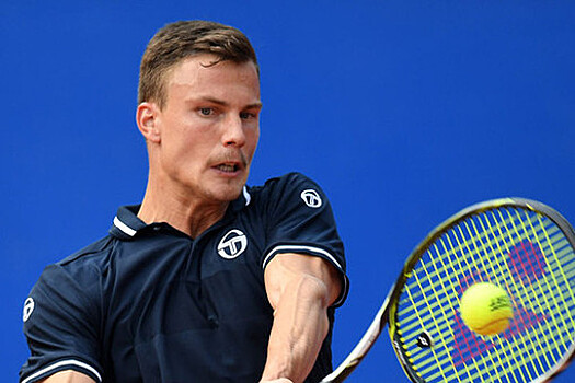 Теннисист Фучович упадет в рейтинге с 60-го места до 130-го из-за санкций ATP к Уимблдону