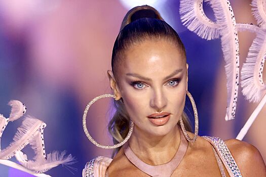 В Нью-Йорке впервые за несколько лет состоялось модное шоу Victoria’s Secret