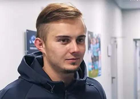 Футболист КС Александр Зуев: "Как пришёл в команду, сразу отметил, что в Самаре очень крутые болельщики"