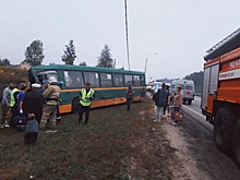 Автобус попал в ДТП на трассе Новороссийск - Керчь