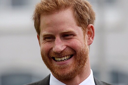 Королевская семья Великобритании поздравляет принца Гарри с днем рождения