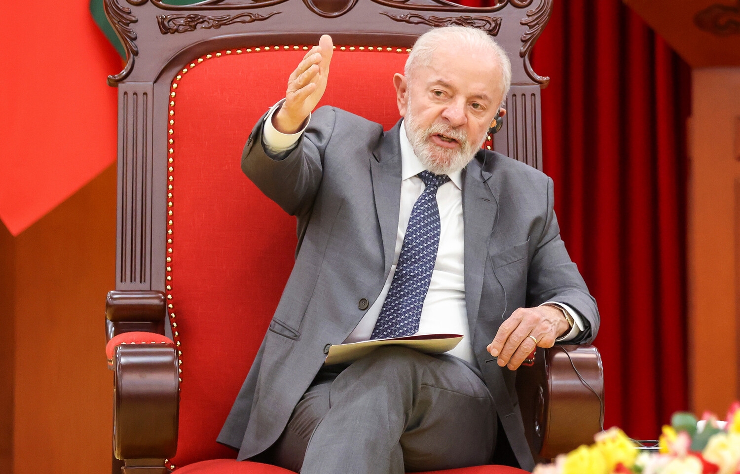 Президент Бразилии заявил о планах обсудить с лидерами БРИКС ответ на пошлины США