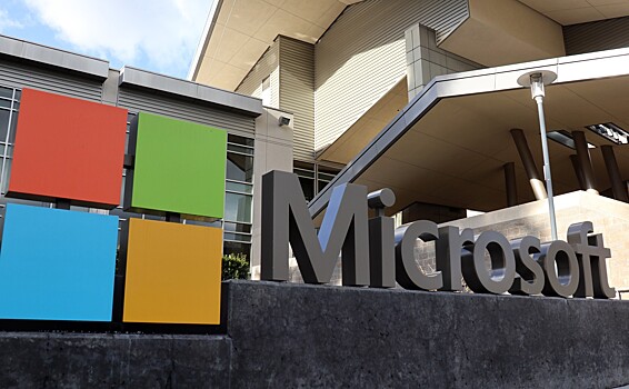 Стало известно о вечеринке топ-менеджеров Microsoft со Стингом