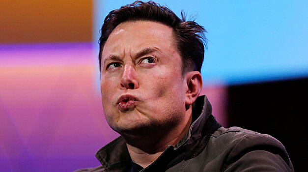 Глава Tesla Илон Маск потерял статус самого богатого человека планеты