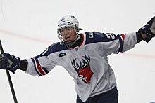Два хоккеиста из России попали в декабрьский рейтинг лучших проспектов на драфте НХЛ