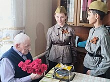Выселковский ДК поздравил ветерана с Днём освобождения Кубани