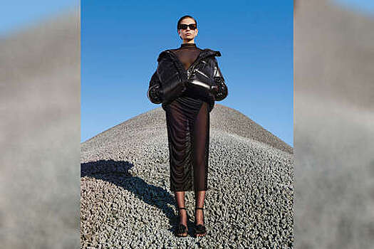 Модель Алеся Кафельникова снялась в рекламе российского модного бренда