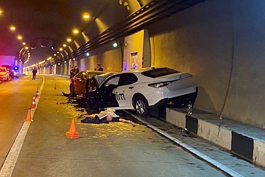 В ДТП в тоннеле на сочинскую Красную Поляну погиб водитель Toyota