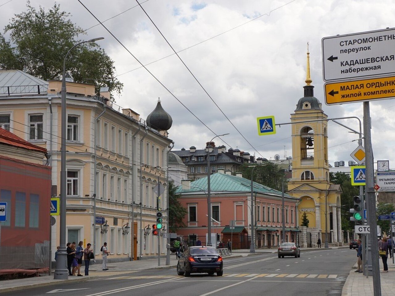 Старомонетный переулок в Москве: какие дома здесь самые старинные, какую  постройку хвалил Корбюзье и где «родился» капитан Врунгель - Рамблер/женский