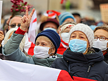 Минский ОМОН пресек возле цирка марш пенсионеров