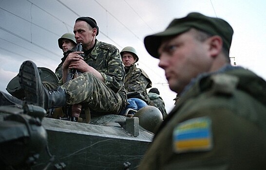 Украинские войска начали воевать друг с другом