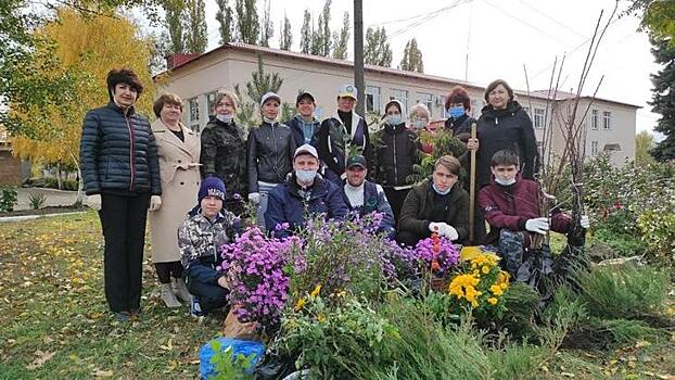 Осенний День древонасаждений под знаком школьного садоводства