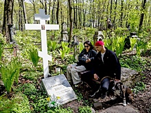 На что похоже Смоленское кладбище глазами туриста