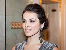 «Я травмирована»: Сати Казанова призвала женщин не втягивать живот для красоты