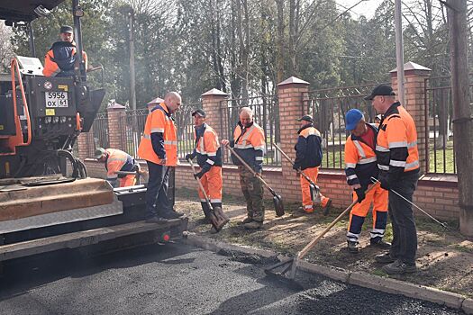В Егорлыкском районе Дона досрочно отремонтировали хуторскую дорогу и приступают к станичным
