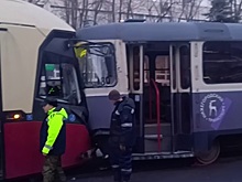 Два трамвая столкнулись на Ошарской улице