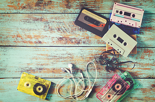 Объем продаж аудиокассет вырос до максимума за пять лет