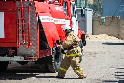 В Волгоградской области ночью сгорел ВАЗ