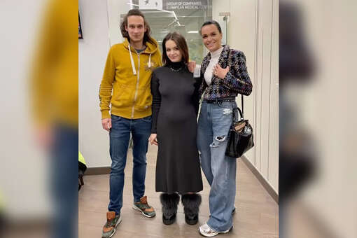 Певица Слава призналась, что беременная дочь продолжает учиться в университете