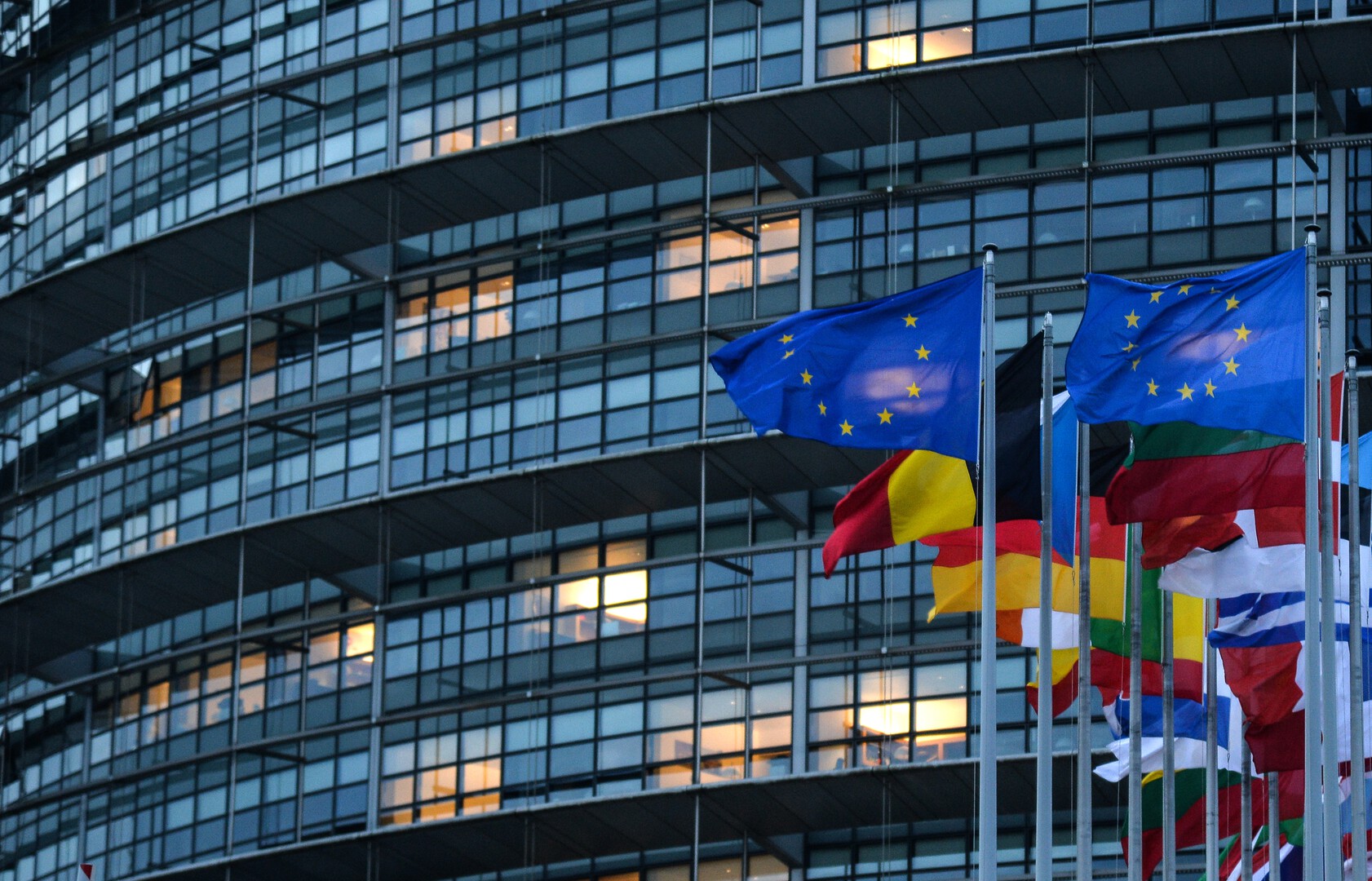 Эксперт оценил перспективы военного столкновения ЕС с Россией