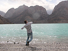 Увидеть Таджикистан и влюбиться: мед Восе, озера и руки Македонского