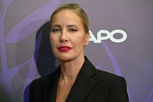 45-летняя Елена Летучая снялась в бикини на пляже