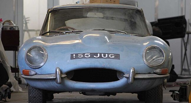 Найденному в гараже Jaguar E-Type вернули былую славу