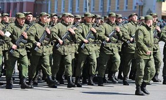 Репетиция парада Победы прошла в Нижнем Новгороде (ФОТО)