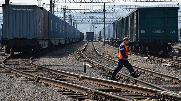 Армения может начать импортировать товары из РФ через Азербайджан