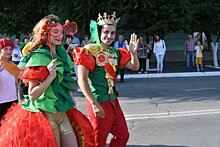Выбрали «Мисс помидорку» и «Мистера помидора»: в Сызрани отметили томатный фестиваль
