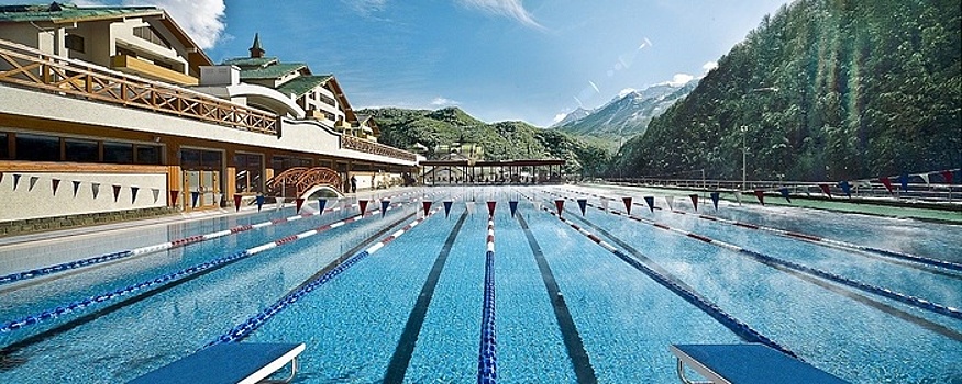 «Ну и громадина»: россиянин впечатлил отдых в газпромовской «Поляне» в Сочи