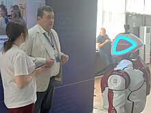 Председатель СЖР Владимир Соловьев дал интервью роботу-корреспонденту