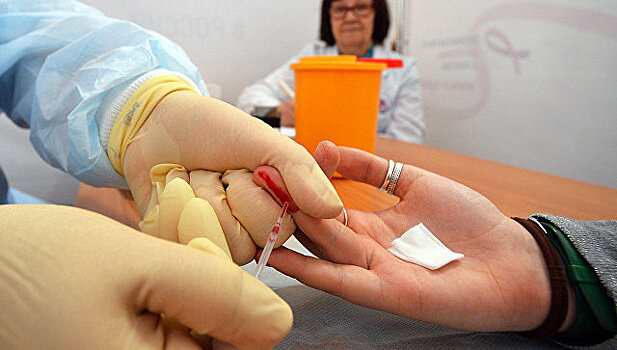 Более 808 тыс. человек состоит в регистре ВИЧ-инфицированных пациентов Минздрава РФ