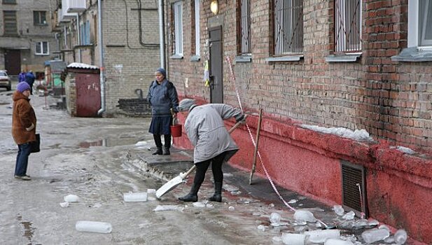 Синоптики предупредили водителей о гололедице на дорогах