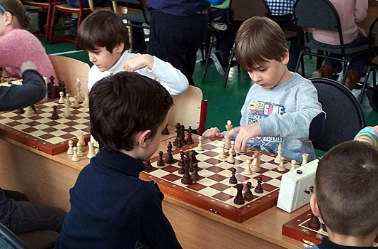 Шахматисты из «Лидера» выступили на турнире «ШахМат»