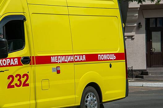 В российском городе 13 человек попали в больницу после заказа роллов