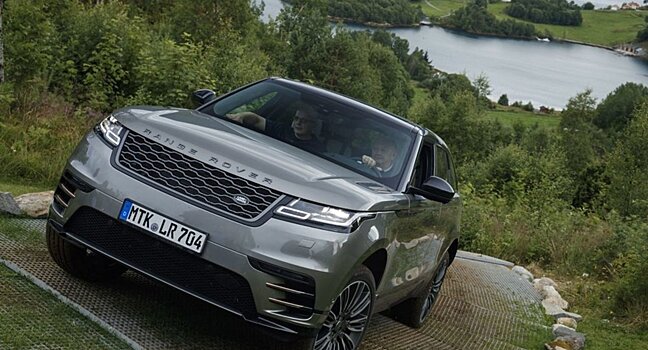 В сети назвали преимущества нового Range Rover Velar