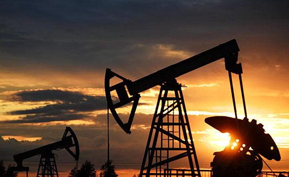 Оценено влияние потолка цен на нефть на доходы России