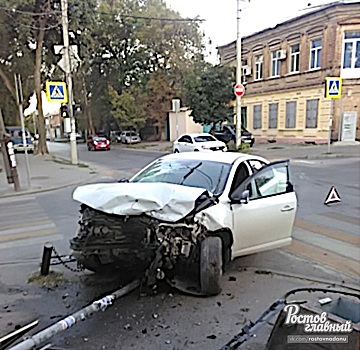 «Заявили, что оба ехали на зеленый»: ростовчанка пострадала в аварии на перекрестке