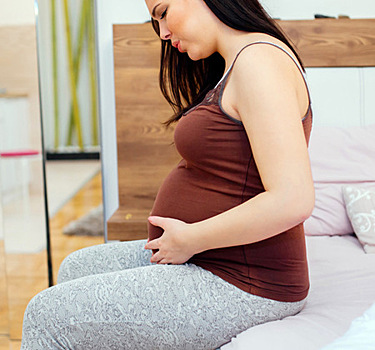 Болит живот при беременности во втором триместре