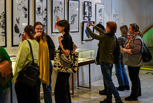 В Дарвиновском музее открылась выставка традиционной китайской живописи